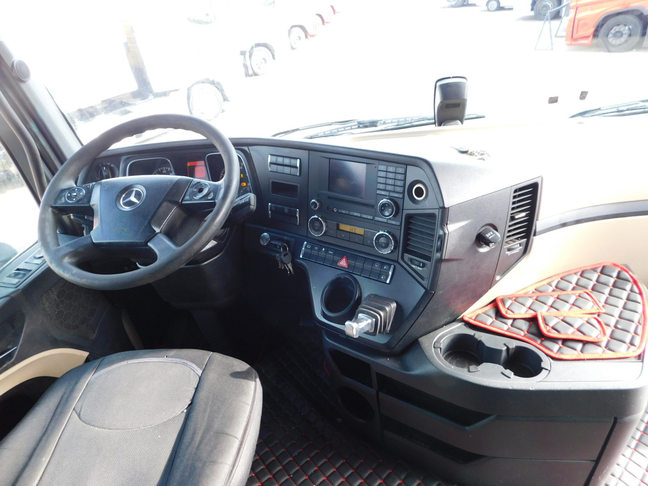 Tractor unit Mercedes Actros 1845: picture 6