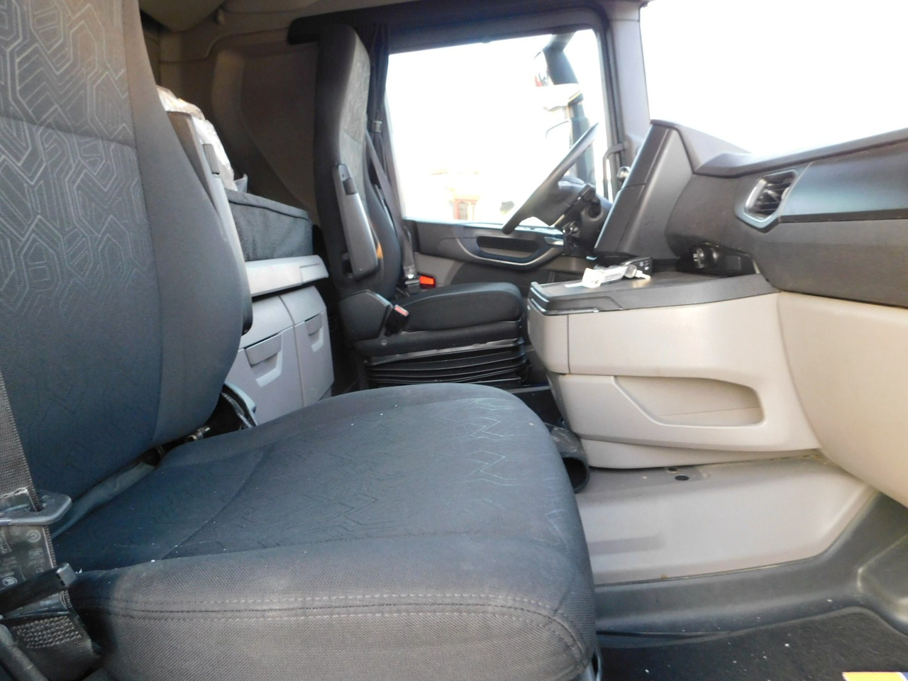 Scania R500 - Tractor unit: picture 5 Scania R500 - Tractor unit: picture 5