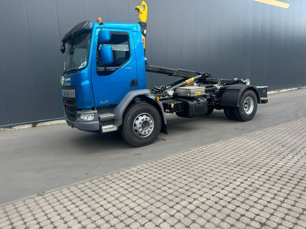 DAF LF 290 FA 4x2 LF 290 FA 4x2, Nebenantrieb, Navi - Cab chassis truck: picture 1 DAF LF 290 FA 4x2 LF 290 FA 4x2, Nebenantrieb, Navi - Cab chassis truck: picture 1