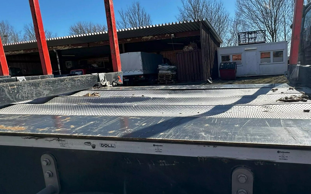 Doll LOGO H3L-14XL LOGO H3L-14XL, Liftachse, Nachlauflenkachse, teleskopierbar 9,4m-12,9 - Timber semi-trailer: picture 4 Doll LOGO H3L-14XL LOGO H3L-14XL, Liftachse, Nachlauflenkachse, teleskopierbar 9,4m-12,9 - Timber semi-trailer: picture 4