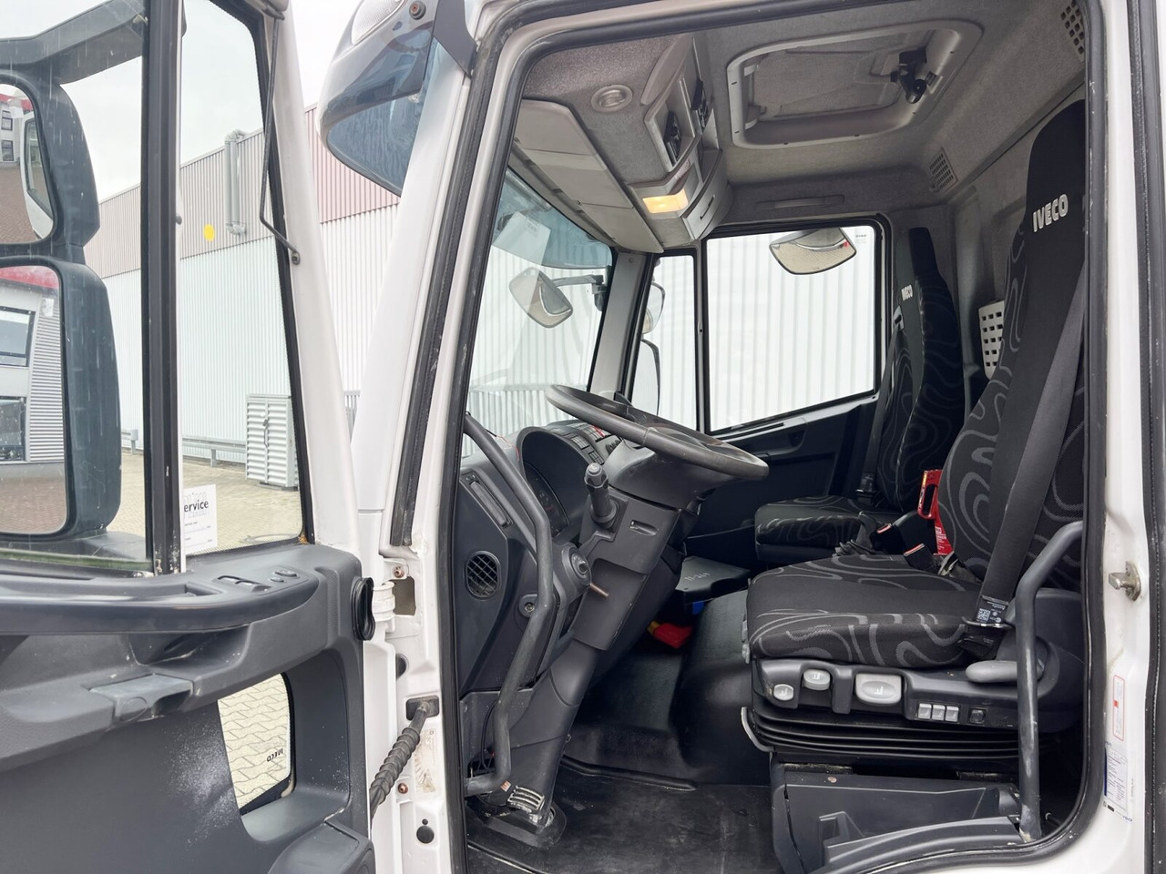 Skip loader truck EuroCargo ML190EL32 4x2 EuroCargo ML190EL32 4x2, Funk: picture 7 Skip loader truck EuroCargo ML190EL32 4x2 EuroCargo ML190EL32 4x2, Funk: picture 7