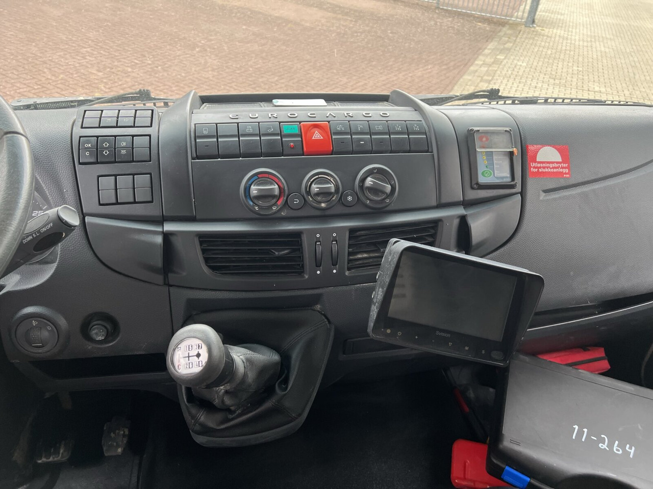 EuroCargo ML190EL32 4x2 EuroCargo ML190EL32 4x2, Funk - Skip loader truck: picture 5 EuroCargo ML190EL32 4x2 EuroCargo ML190EL32 4x2, Funk - Skip loader truck: picture 5