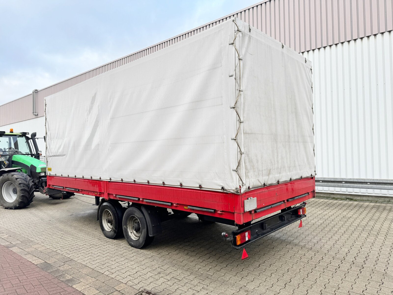 LT 10,6/18 AUWAERTER LT 10,6/18 - Dropside/ Flatbed trailer: picture 4 LT 10,6/18 AUWAERTER LT 10,6/18 - Dropside/ Flatbed trailer: picture 4