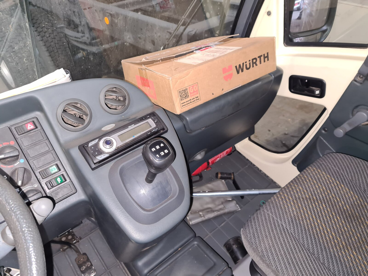 M 30 FUMO 4x4 DOKA M30 Fumo 4x4 Doka Kipper leasing M 30 FUMO 4x4 DOKA M30 Fumo 4x4 Doka Kipper: picture 12