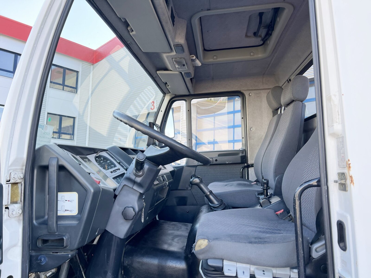 MAN 14.224 LAC 4x4 BB 14.224 LAC 4x4 BB mit Kran Atlas 100.1 - Crane truck, Dropside/ Flatbed truck: picture 3 MAN 14.224 LAC 4x4 BB 14.224 LAC 4x4 BB mit Kran Atlas 100.1 - Crane truck, Dropside/ Flatbed truck: picture 3