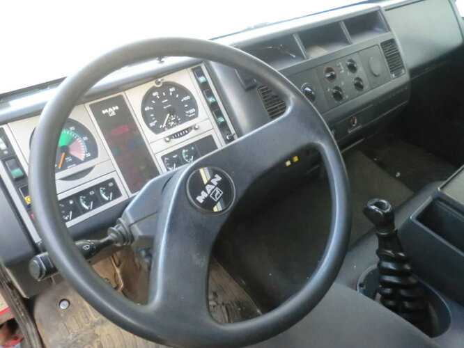 Box truck MAN L35 10.163 4x2: picture 9