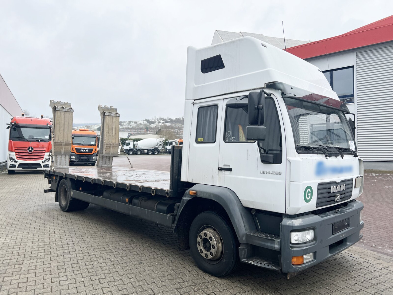 Dropside/ Flatbed truck MAN LE 14.280 4x2 L LE 14.280 4x2 L, Maschinentransporter, 2x AHK: picture 8