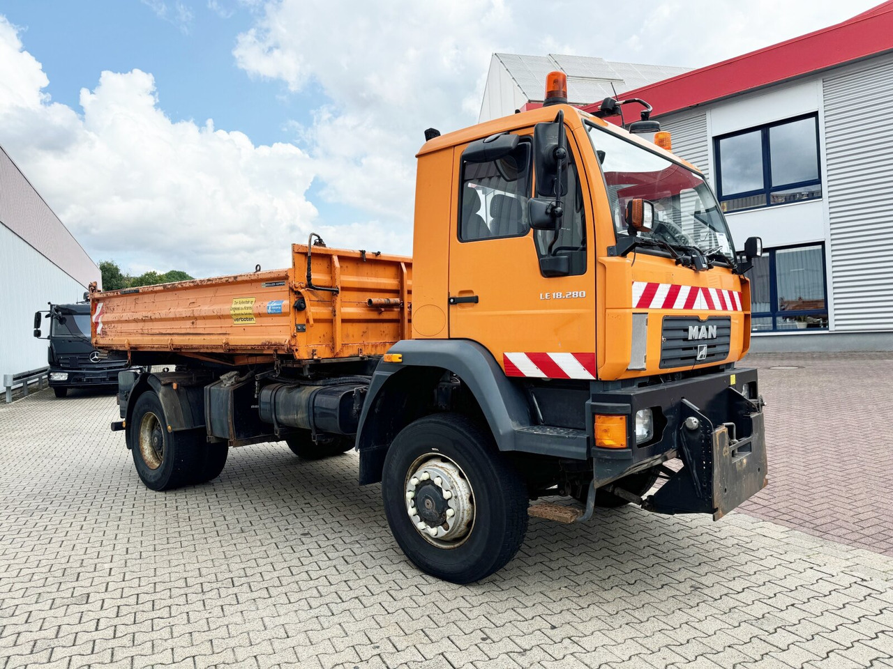Tipper, Crane truck MAN LE 18.280 4X4 BB LE 18.280 4X4 BB, Winterdienstausstattung, Grüne Plakette: picture 9