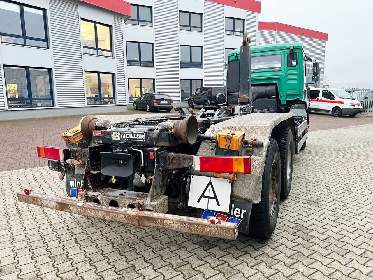 Hook lift truck MAN TGA 26.463 6x4 BB TGA 26.463 6x4 BB: picture 9