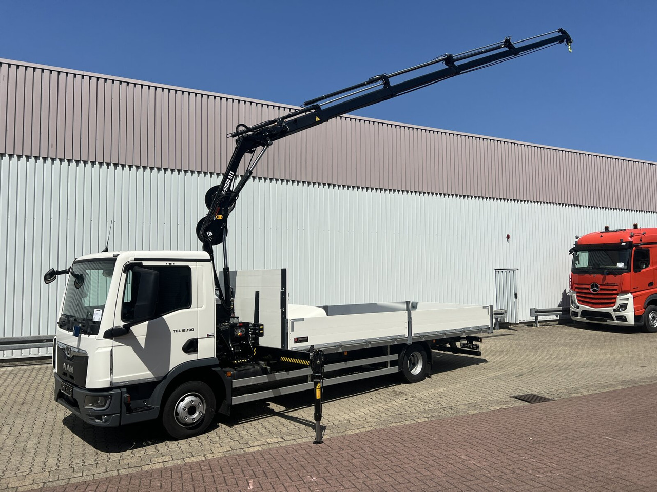 MAN TGL 12.190 4x2 BL TGL 12.190 4x2 BL mit Kran Hiab Hiduo 072DS-4 - Crane truck: picture 1 MAN TGL 12.190 4x2 BL TGL 12.190 4x2 BL mit Kran Hiab Hiduo 072DS-4 - Crane truck: picture 1