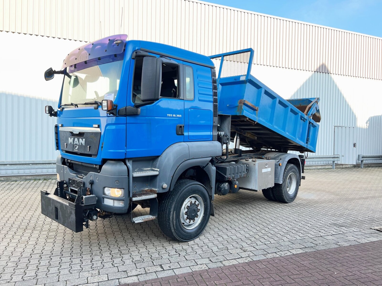 MAN TGS 18.360 4X4 BL TGS 18.360 4X4 BL, Hinterkipper, hydr. Heckklappe, Winterdienstausstattung - Tipper: picture 1 MAN TGS 18.360 4X4 BL TGS 18.360 4X4 BL, Hinterkipper, hydr. Heckklappe, Winterdienstausstattung - Tipper: picture 1