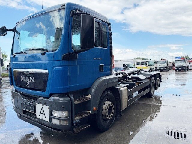 MAN TGS 26.400 6x2-4 BL TGS 26.400 6x2-4 BL, Lenk-/Liftachse - Hook lift truck: picture 1 MAN TGS 26.400 6x2-4 BL TGS 26.400 6x2-4 BL, Lenk-/Liftachse - Hook lift truck: picture 1