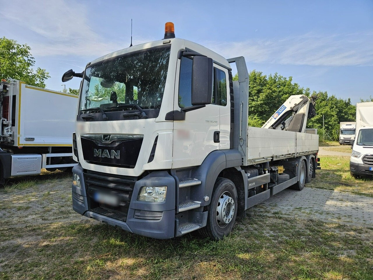 MAN TGS 26.430 6x2-4 BL TGS 26.430 6x2-4 BL, Lenk-/Liftachse, Heckkran HMF 3220K3, Funk - Crane truck, Dropside/ Flatbed truck: picture 1 MAN TGS 26.430 6x2-4 BL TGS 26.430 6x2-4 BL, Lenk-/Liftachse, Heckkran HMF 3220K3, Funk - Crane truck, Dropside/ Flatbed truck: picture 1