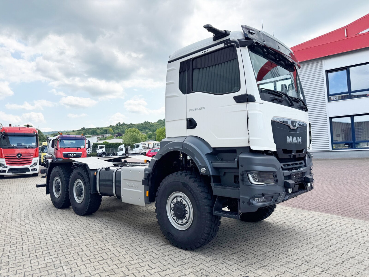 MAN TGS 26.520 6x6 BB TGS 26.520 6x6 BB, PriTarder, Navi, Optiview, Einzelbereifung leasing MAN TGS 26.520 6x6 BB TGS 26.520 6x6 BB, PriTarder, Navi, Optiview, Einzelbereifung: picture 9