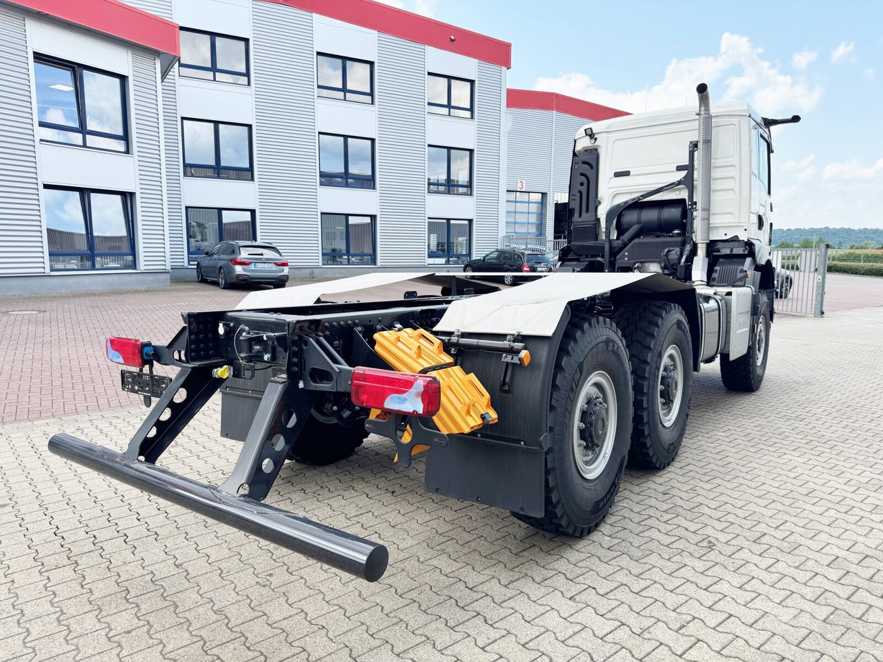 MAN TGS 26.520 6x6 BB TGS 26.520 6x6 BB, PriTarder, Navi, Optiview, Einzelbereifung leasing MAN TGS 26.520 6x6 BB TGS 26.520 6x6 BB, PriTarder, Navi, Optiview, Einzelbereifung: picture 11