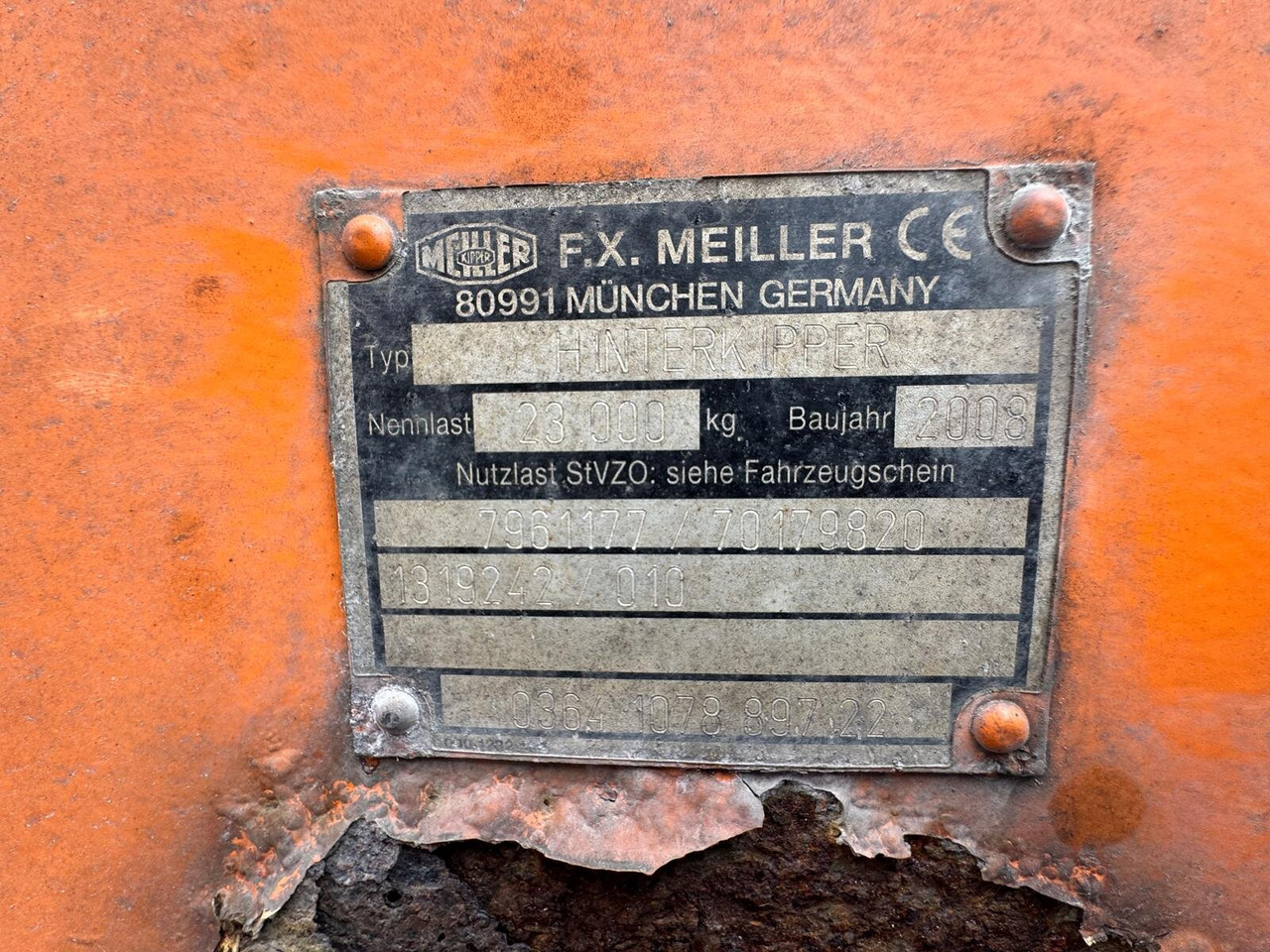 MAN TGS 33.440 6x6 BB TGS 33.440 6x6 BB, Stahlmulde ca. 8m³, hydr. Heckklappe - Dumper: picture 3 MAN TGS 33.440 6x6 BB TGS 33.440 6x6 BB, Stahlmulde ca. 8m³, hydr. Heckklappe - Dumper: picture 3