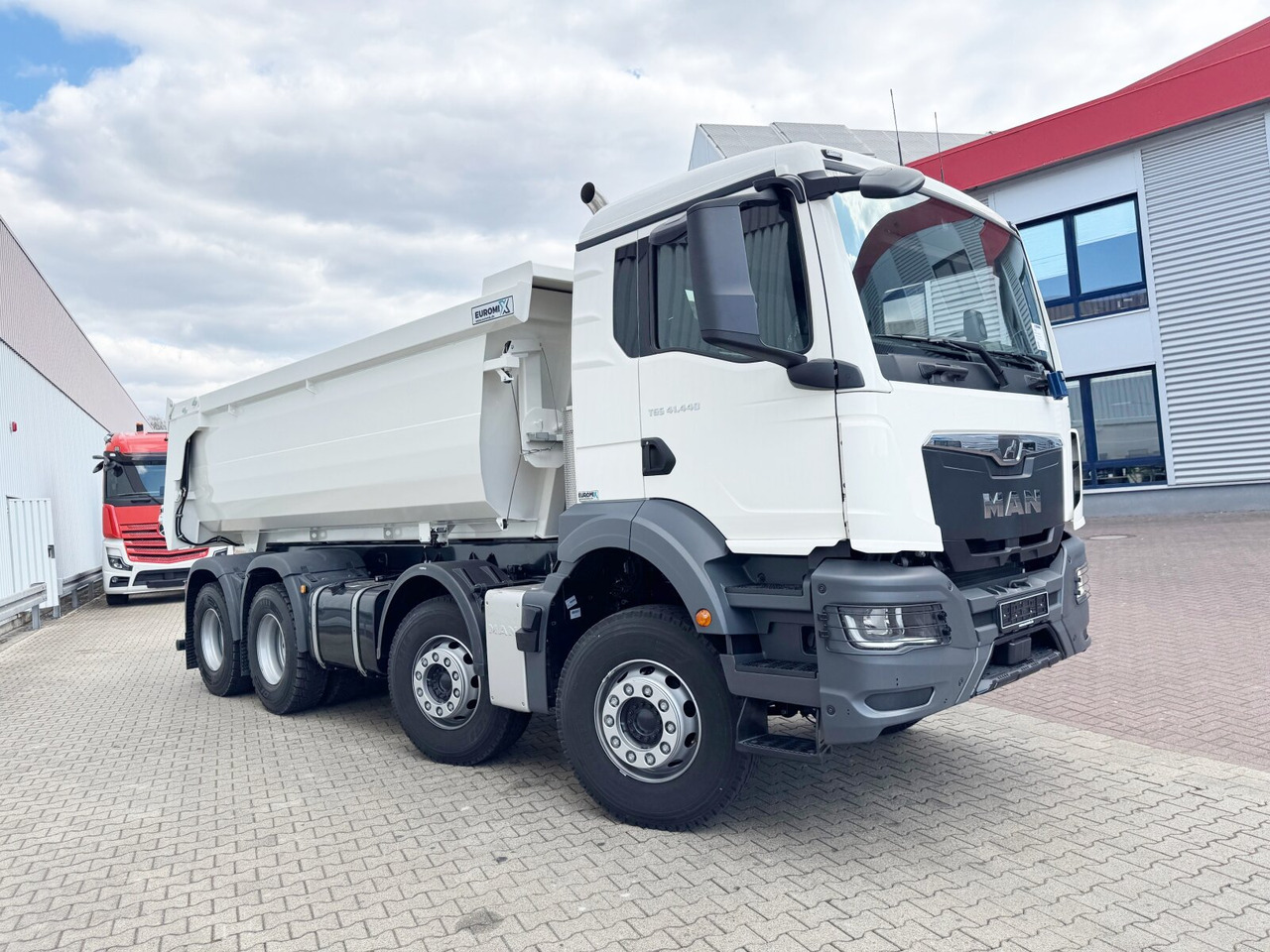 New Cab chassis truck MAN TGS 41.440/480 8x4 BB TGS 41.440/480 8x4 BB, Mulde ca. 16m³ mit hydraulischer Heckklappe, mehrfach VORHANDEN: picture 10