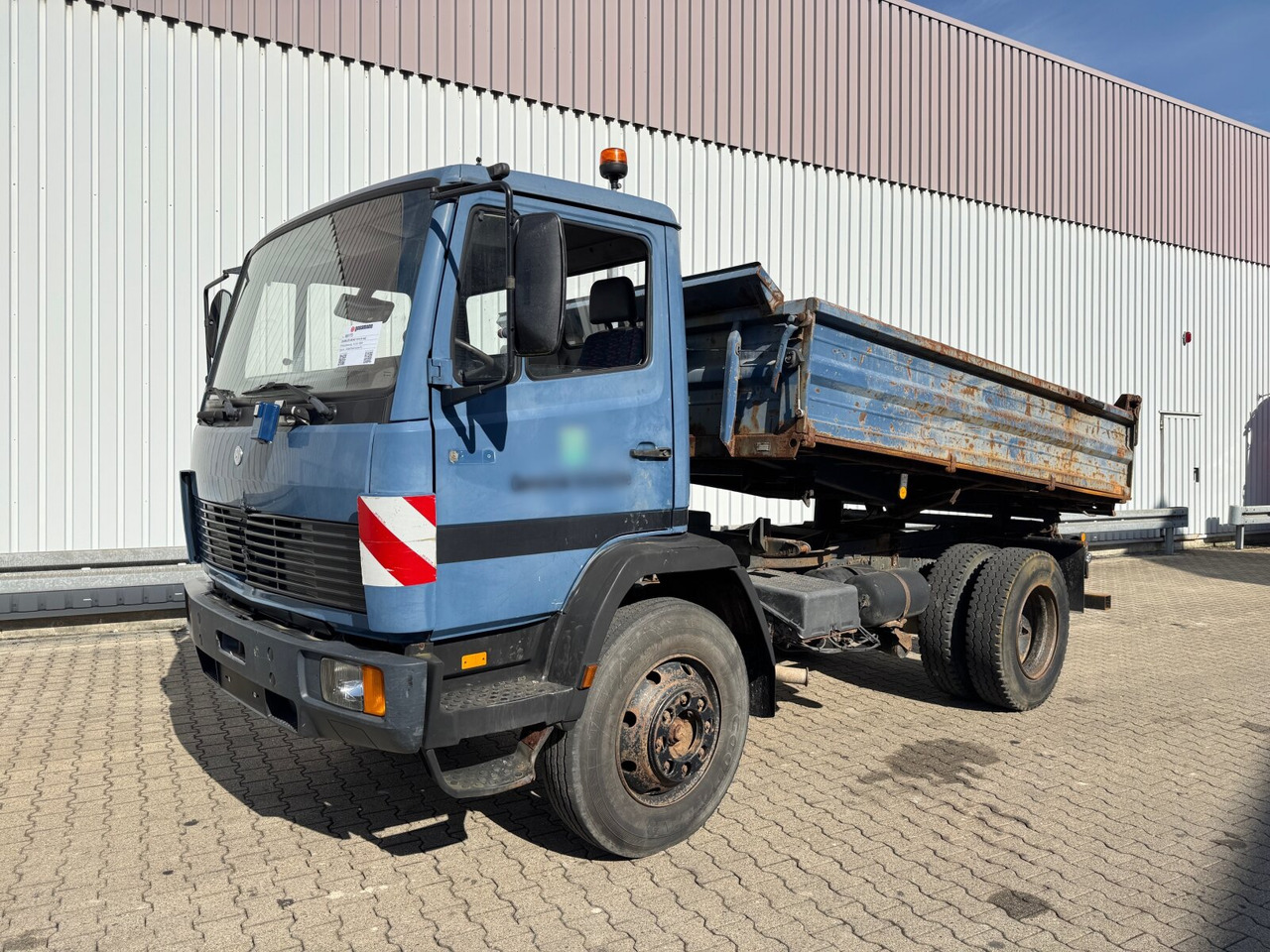 Mercedes-Benz 1314 K 4x2 1314 K 4x2, 6-Zylinder Motor, 2x AHK - Tipper: picture 1 Mercedes-Benz 1314 K 4x2 1314 K 4x2, 6-Zylinder Motor, 2x AHK - Tipper: picture 1