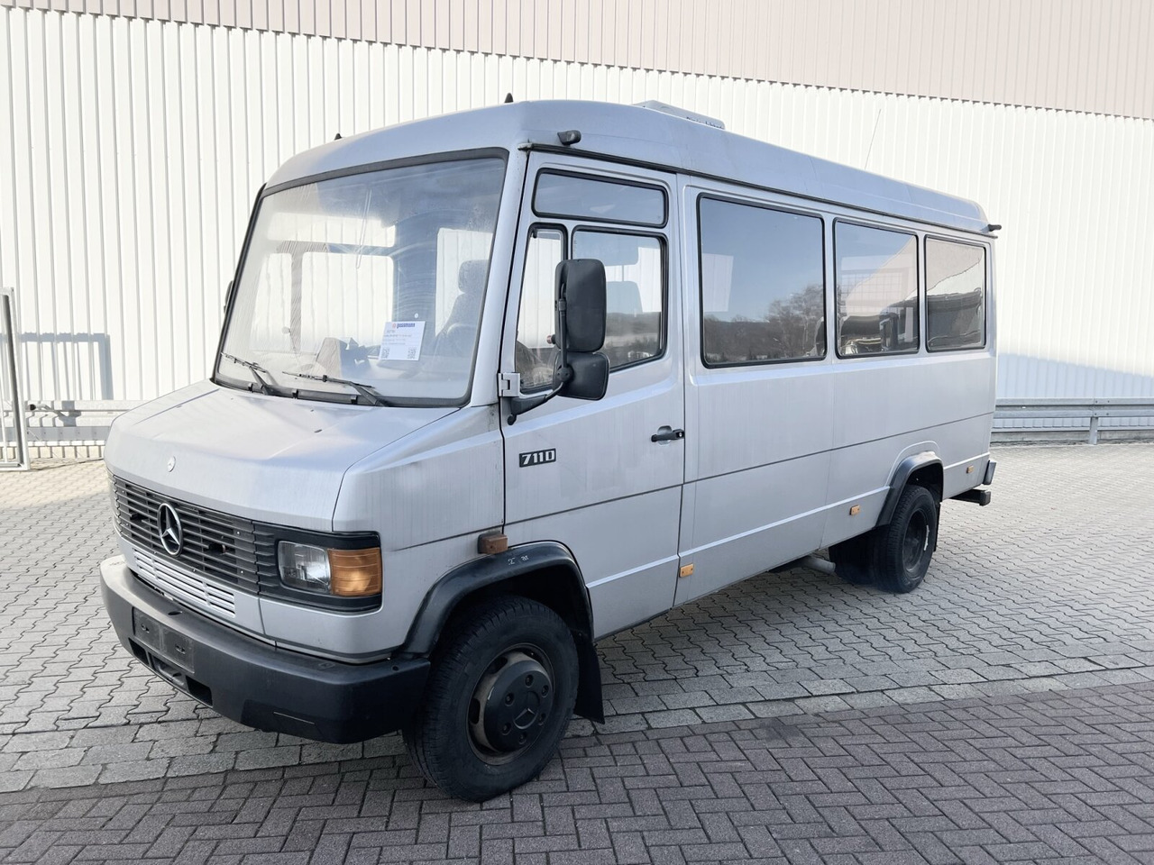 Minibus, Passenger van Mercedes-Benz 711 D-KA 4x2 711 D-KA 4x2, Standklima, 11-Sitze, 2 x on stock: picture 8