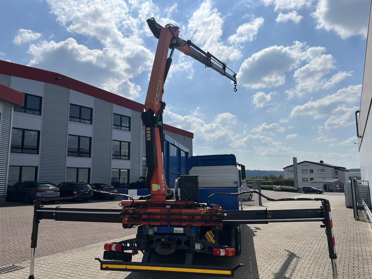 Crane truck Mercedes-Benz Antos 1836 L 4x2 Antos 1836 L 4x2, Glastransporter, Heckkran Palfinger Pk 12002-EH, Funk: picture 10