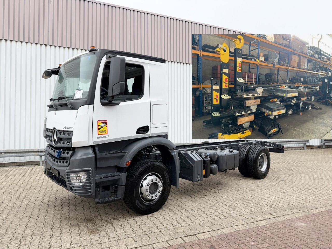 Mercedes-Benz Arocs 1840 K 4x2 Arocs 1840 K 4x2, MultimediaCockpit, 2x Nebenantrieb, NMV & Motorabtrieb - Hook lift truck: picture 1 Mercedes-Benz Arocs 1840 K 4x2 Arocs 1840 K 4x2, MultimediaCockpit, 2x Nebenantrieb, NMV & Motorabtrieb - Hook lift truck: picture 1