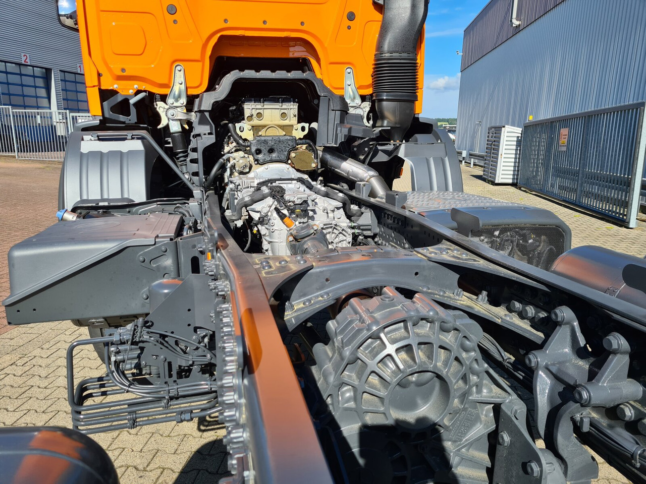 Mercedes-Benz Arocs 2033 A 4x4 Arocs 2033 A 4x4, Grounder, Motorabtrieb - Cab chassis truck: picture 2 Mercedes-Benz Arocs 2033 A 4x4 Arocs 2033 A 4x4, Grounder, Motorabtrieb - Cab chassis truck: picture 2