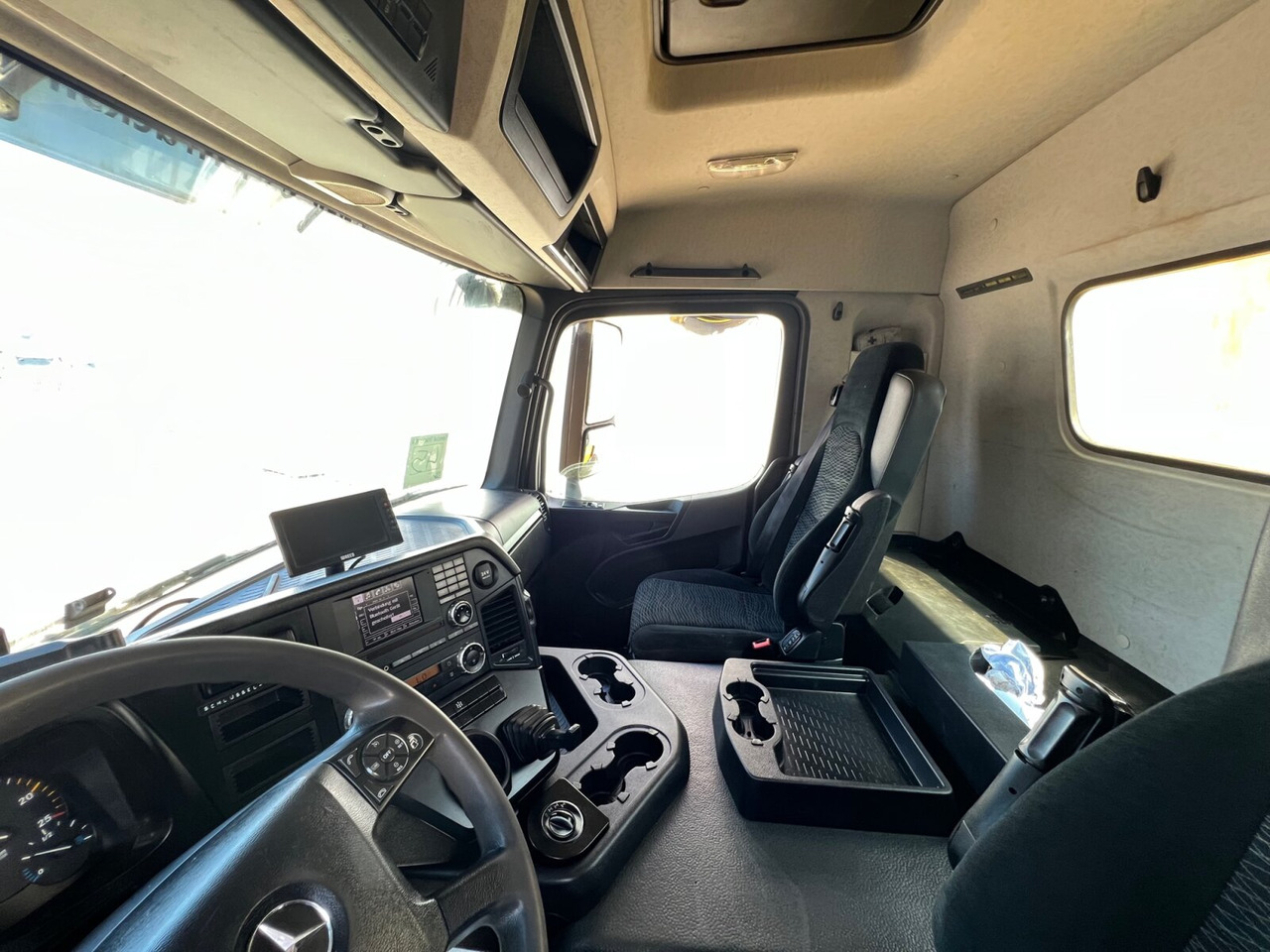 Cab chassis truck Mercedes-Benz Arocs 2045 AK 4x4 Arocs 2045 AK 4x4, GROUNDER: picture 6 Cab chassis truck Mercedes-Benz Arocs 2045 AK 4x4 Arocs 2045 AK 4x4, GROUNDER: picture 6