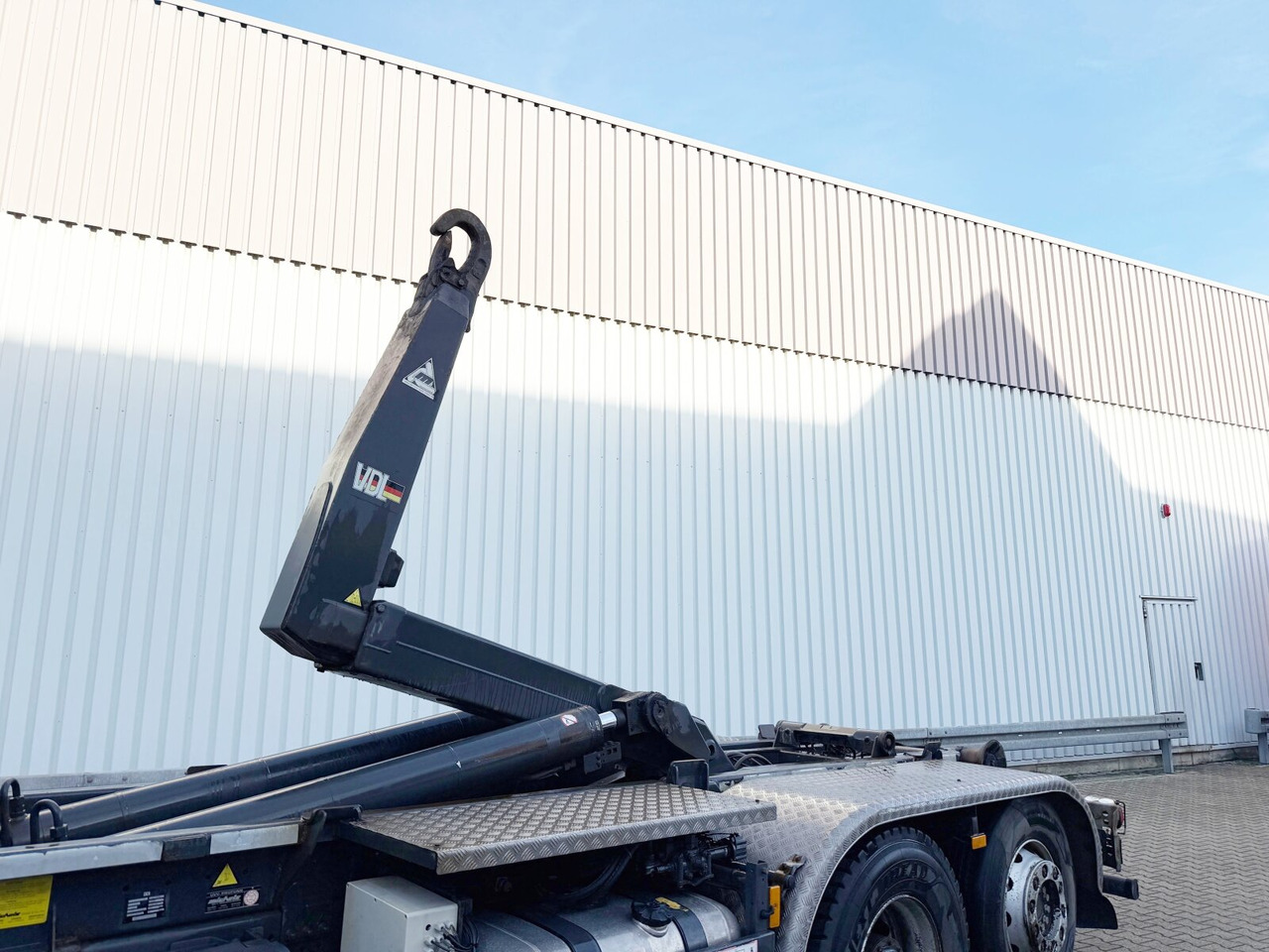 Mercedes-Benz Arocs 2540 L 6x2 Arocs 2540 L 6x2, Liftachse, Motorabtrieb, VDL Abrollanlage S 21-5200 - Hook lift truck: picture 2 Mercedes-Benz Arocs 2540 L 6x2 Arocs 2540 L 6x2, Liftachse, Motorabtrieb, VDL Abrollanlage S 21-5200 - Hook lift truck: picture 2