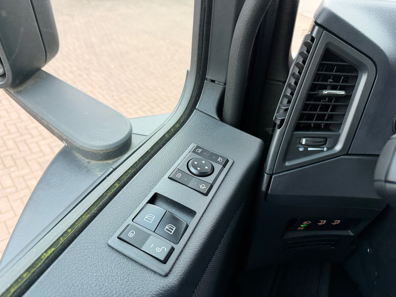 Mercedes-Benz Arocs 2542 L 6x2/4 Arocs 2542/45 L 6x2/4, Vorlauflenk-/liftachse, Navi, MultimediaCockpit leasing Mercedes-Benz Arocs 2542 L 6x2/4 Arocs 2542/45 L 6x2/4, Vorlauflenk-/liftachse, Navi, MultimediaCockpit: picture 7