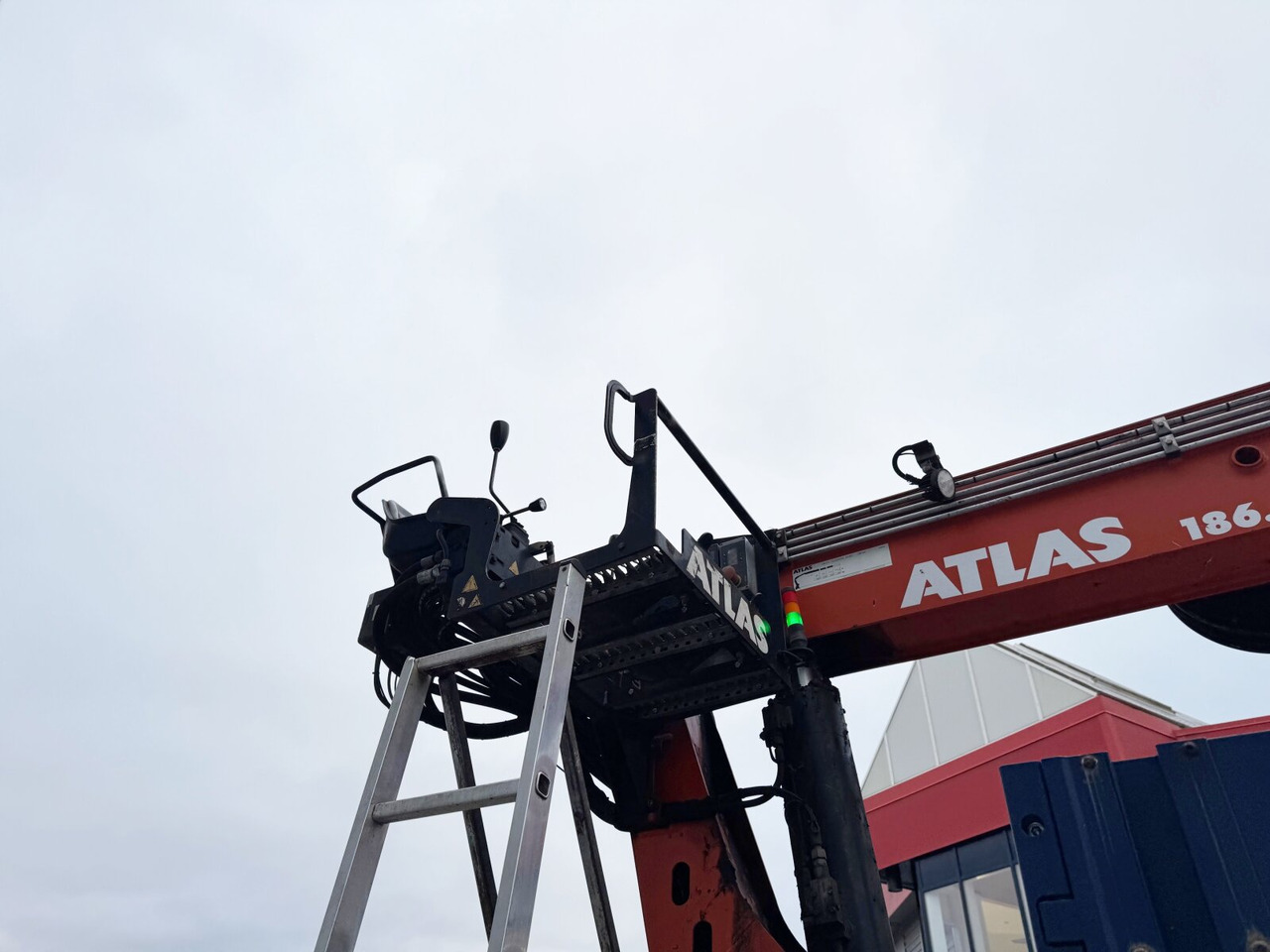 Crane truck, Dropside/ Flatbed truck Mercedes-Benz Arocs 2642 6x4 Arocs 2642 6x4 mit Heckkran Atlas AK 186.3 V-2: picture 14