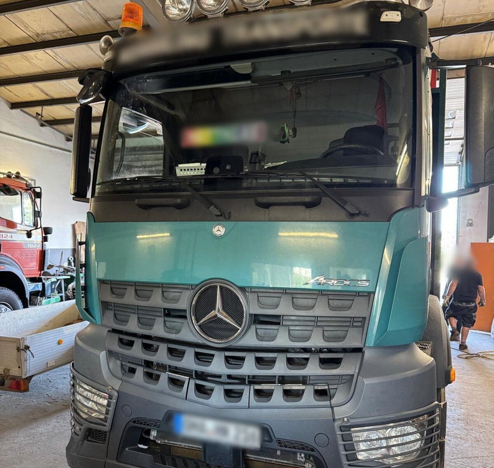 Mercedes-Benz Arocs 2648 6x4 Arocs 2648 6x4 mit Heckkran Epsilon M12Z83, Krankabine - Timber truck, Crane truck: picture 3 Mercedes-Benz Arocs 2648 6x4 Arocs 2648 6x4 mit Heckkran Epsilon M12Z83, Krankabine - Timber truck, Crane truck: picture 3