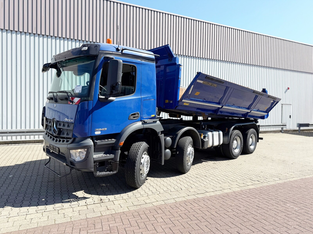 Mercedes-Benz Arocs 3243 K 8x4/4 Arocs 3243 K 8x4/4, Bordmatik - Tipper: picture 1 Mercedes-Benz Arocs 3243 K 8x4/4 Arocs 3243 K 8x4/4, Bordmatik - Tipper: picture 1