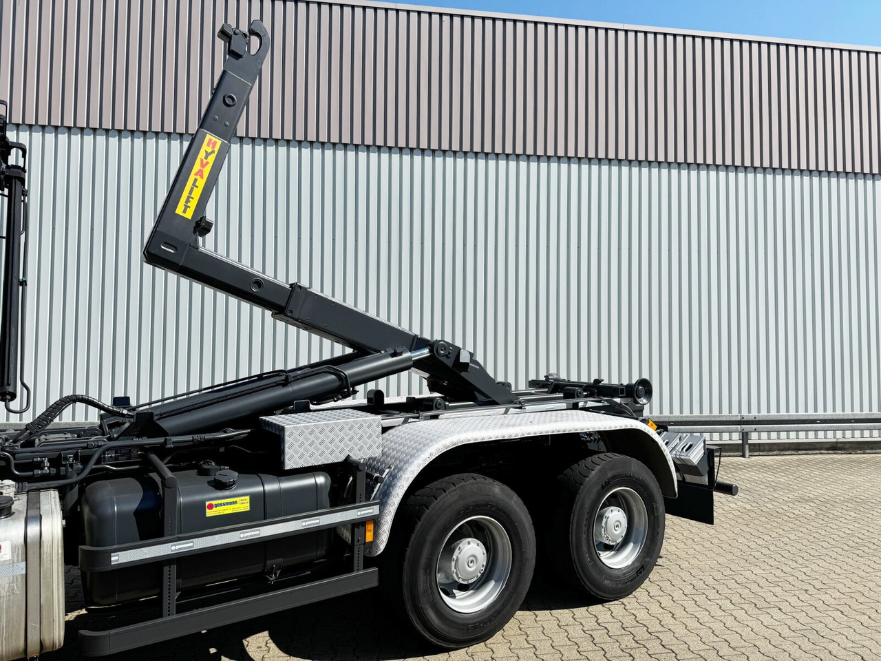 Mercedes-Benz Arocs 3351 AK 6x6 Arocs 3351 AK 6x6, Retarder, Navi, Grounder, Kran Atlas AK 190.2E, Funk - Hook lift truck, Crane truck: picture 3 Mercedes-Benz Arocs 3351 AK 6x6 Arocs 3351 AK 6x6, Retarder, Navi, Grounder, Kran Atlas AK 190.2E, Funk - Hook lift truck, Crane truck: picture 3
