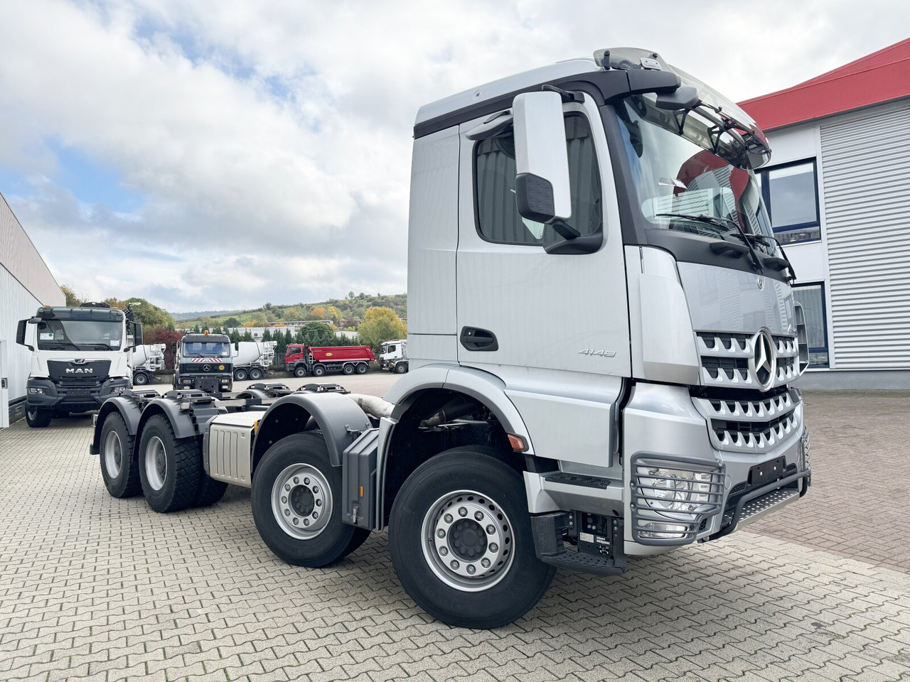 New Hook lift truck Mercedes-Benz Arocs 4148 K 8x4/4 Arocs 4148 K 8x4/4/45, Turbo-Retarder-Kupplung, Grounder: picture 8 New Hook lift truck Mercedes-Benz Arocs 4148 K 8x4/4 Arocs 4148 K 8x4/4/45, Turbo-Retarder-Kupplung, Grounder: picture 8
