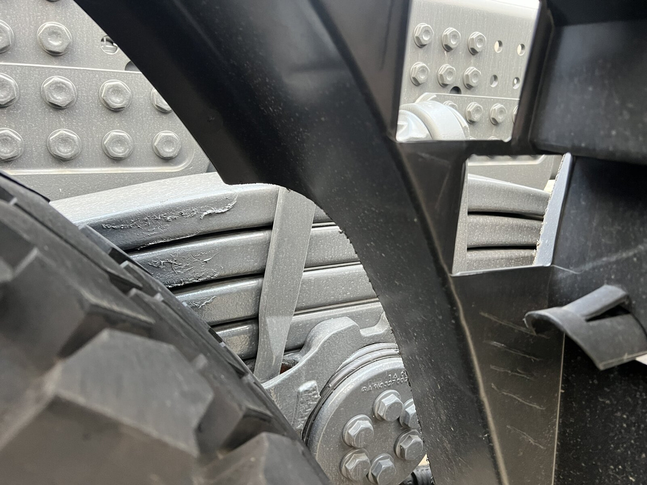 Mercedes-Benz Arocs 4151 AK 8x8/4 Arocs 4151 AK 8x8/4, Grounder - Tipper: picture 3 Mercedes-Benz Arocs 4151 AK 8x8/4 Arocs 4151 AK 8x8/4, Grounder - Tipper: picture 3