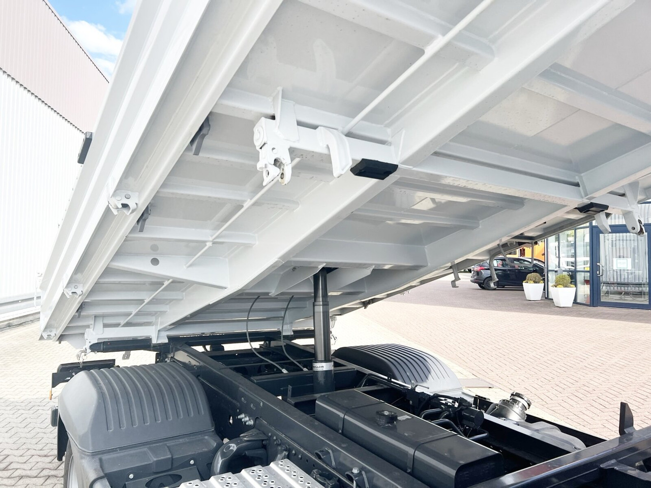 New Cab chassis truck Mercedes-Benz Atego 818/23 K 4x2 Atego 818/23 4x2, 2x AHK, Meiller-Kipper, mehrfach Vorhanden!: picture 12