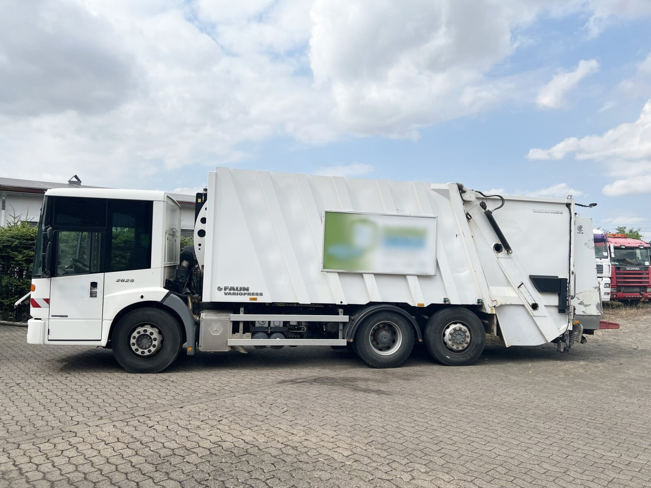 Mercedes-Benz Econic 2629 L/NLA 6x2/4, Ersatzteilspender! Econic 2629 L/NLA 6x2/4, EEV, Lenkachse, FAUN Variopress 522, Zöller-Schüttung, Ersatzteilspender! - Garbage truck: picture 3 Mercedes-Benz Econic 2629 L/NLA 6x2/4, Ersatzteilspender! Econic 2629 L/NLA 6x2/4, EEV, Lenkachse, FAUN Variopress 522, Zöller-Schüttung, Ersatzteilspender! - Garbage truck: picture 3