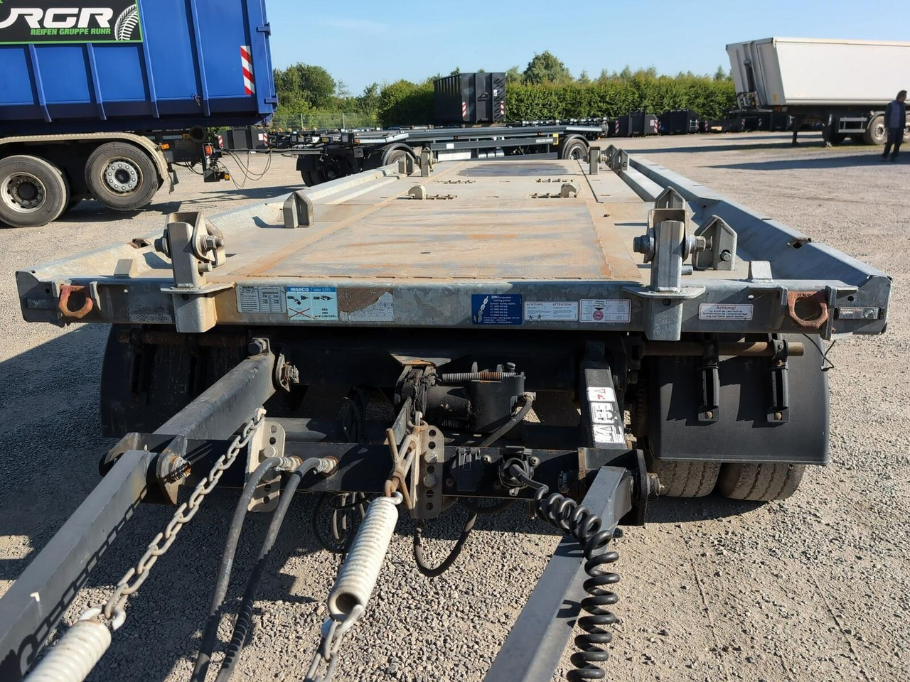 Mueller TRA-18 to Mueller TRA 18 to, Kombi, 2 x Absetzmulden, 1 x Abrollmulde - Roll-off/ Skip trailer: picture 3 Mueller TRA-18 to Mueller TRA 18 to, Kombi, 2 x Absetzmulden, 1 x Abrollmulde - Roll-off/ Skip trailer: picture 3