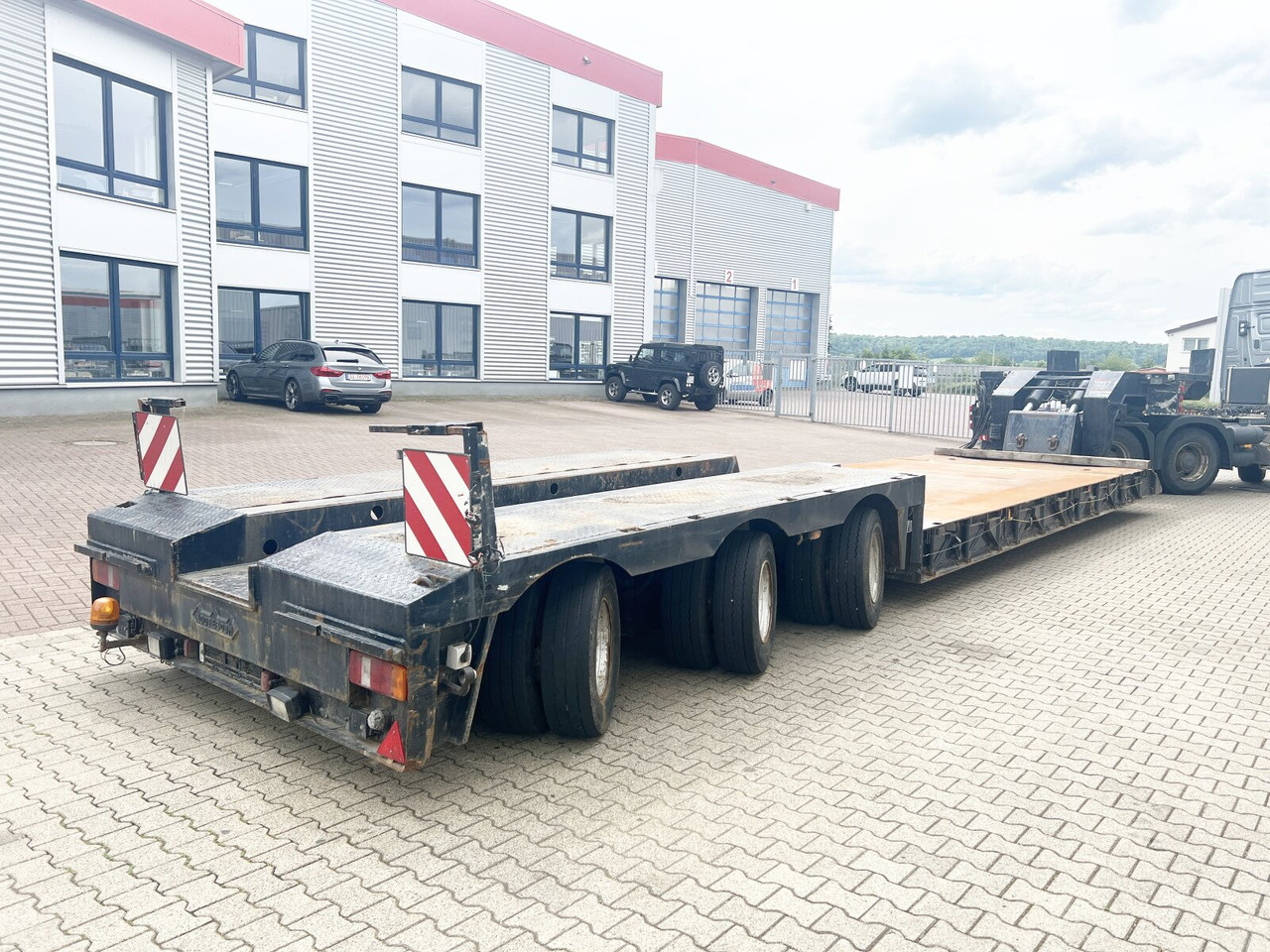 Nooteboom Euro-54-03 Euro-54-03, Schwanenhals abfahrbar, Hydr. Zwangsgelenkt - Low loader semi-trailer: picture 2 Nooteboom Euro-54-03 Euro-54-03, Schwanenhals abfahrbar, Hydr. Zwangsgelenkt - Low loader semi-trailer: picture 2