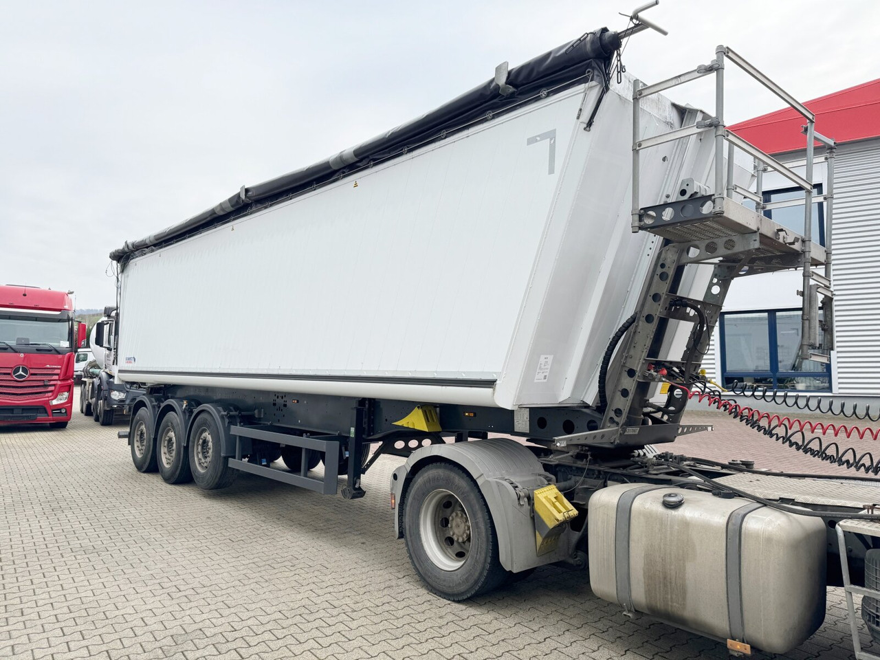 Schmitz Cargobull SKI 24 SL 9.6 SKI 24 SL 9.6, Liftachse, Alumulde ca. 52m³ - Semi-trailer: picture 5 Schmitz Cargobull SKI 24 SL 9.6 SKI 24 SL 9.6, Liftachse, Alumulde ca. 52m³ - Semi-trailer: picture 5