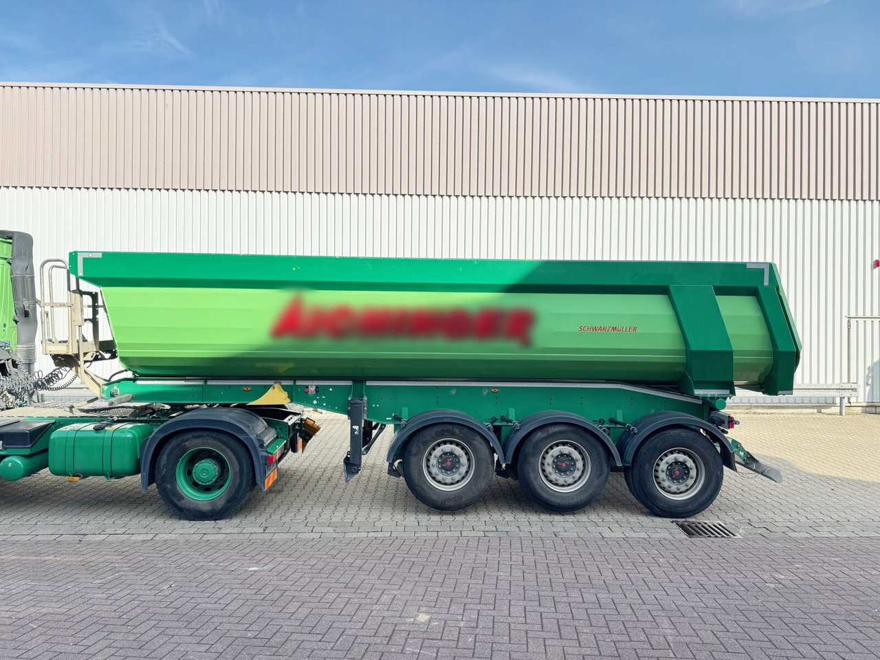 Schwarzmüller K-Serie Kippauflieger K-Serie Kippauflieger, Hardoxmulde ca. 25m³, 2x Liftachse - Semi-trailer: picture 4 Schwarzmüller K-Serie Kippauflieger K-Serie Kippauflieger, Hardoxmulde ca. 25m³, 2x Liftachse - Semi-trailer: picture 4