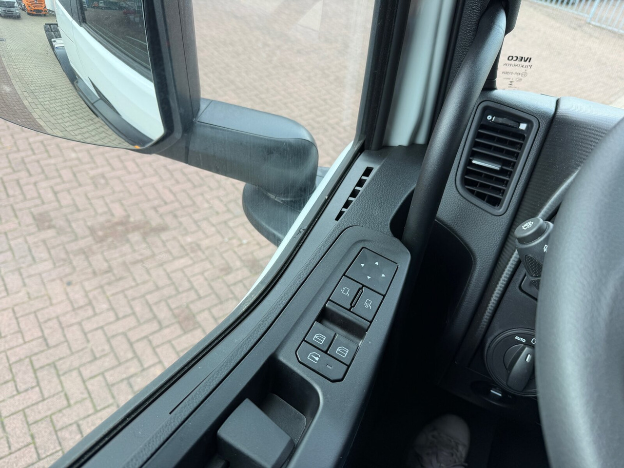 New Cab chassis truck T-Way AT410T51 8x4 T-Way AT410T51 8x4, Retarder, Nebenantrieb, 4x VORHANDEN!: picture 7 New Cab chassis truck T-Way AT410T51 8x4 T-Way AT410T51 8x4, Retarder, Nebenantrieb, 4x VORHANDEN!: picture 7