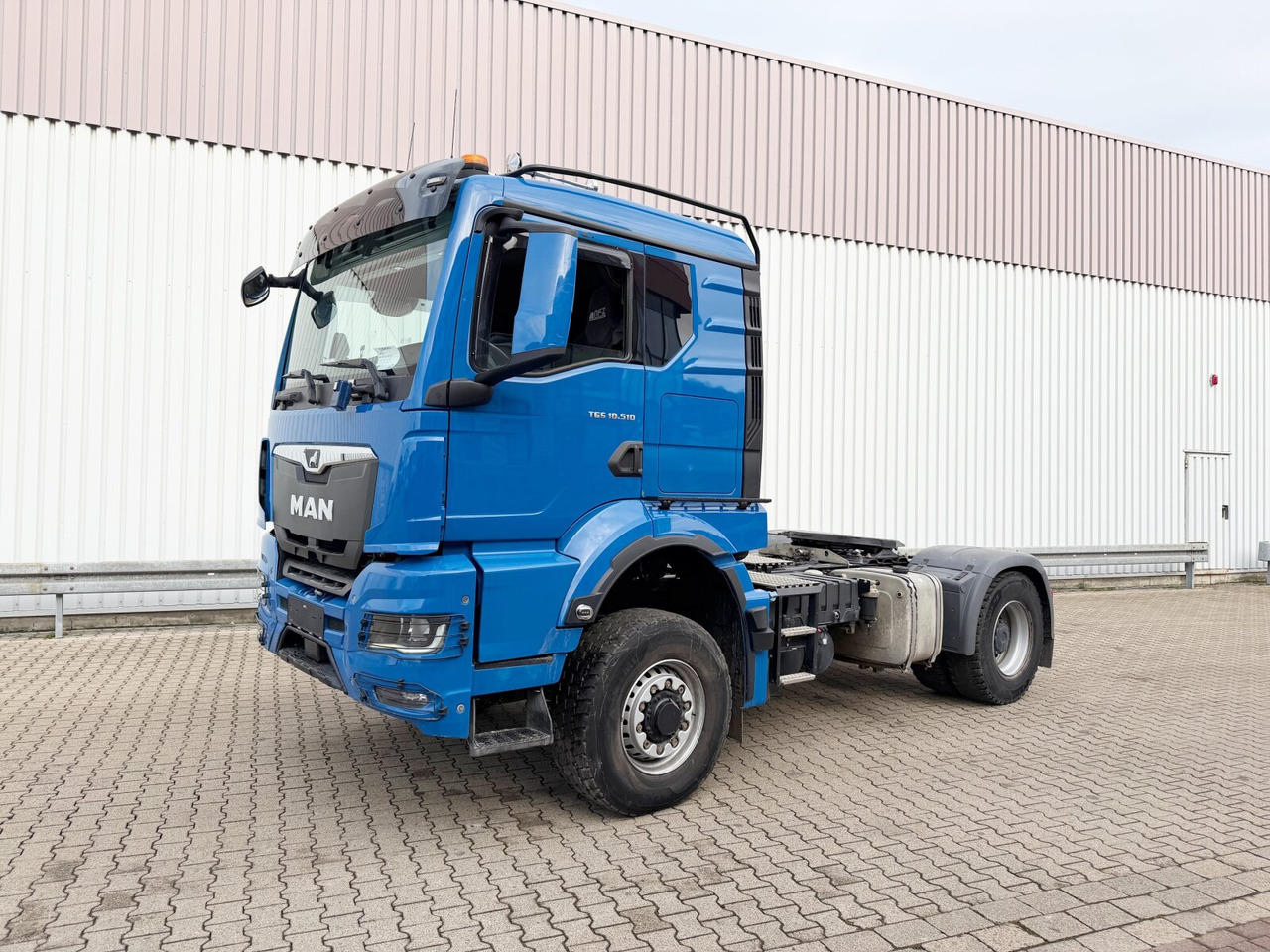 MAN TGS 18.510 4x4H BLS TGS 18.510 4x4H BLS, HydroDrive, PriTarder, Navi, Hydraulik - Tractor unit: picture 1 MAN TGS 18.510 4x4H BLS TGS 18.510 4x4H BLS, HydroDrive, PriTarder, Navi, Hydraulik - Tractor unit: picture 1