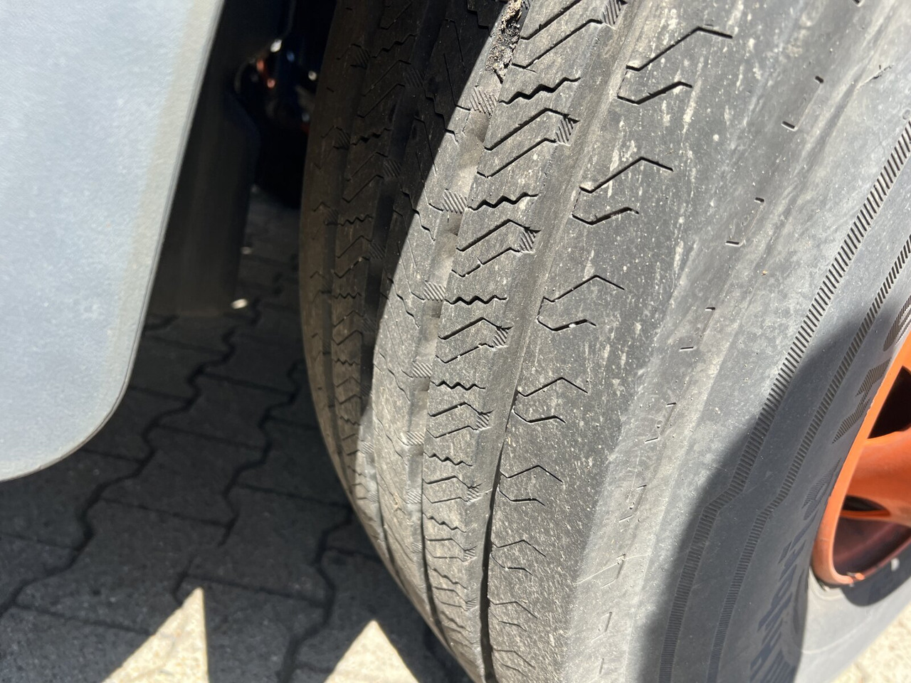 MAN TGX 26.500 6X2/4 BLS TGX 26.500 6X2/4 BLS, Intarder, Vorlauflenk-/lift, XXL-Fahrerhaus, 70t - Tractor unit: picture 3 MAN TGX 26.500 6X2/4 BLS TGX 26.500 6X2/4 BLS, Intarder, Vorlauflenk-/lift, XXL-Fahrerhaus, 70t - Tractor unit: picture 3