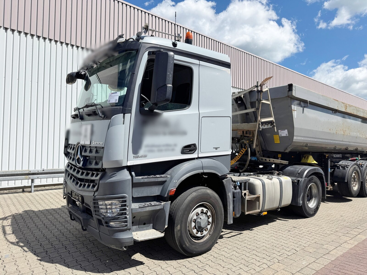Mercedes-Benz Arocs 1845 LS 4x4 HAD Arocs 1845 LS 4x4 HAD, Retarder, Navi, HydroDrive, Kipphydraulik - Tractor unit: picture 1 Mercedes-Benz Arocs 1845 LS 4x4 HAD Arocs 1845 LS 4x4 HAD, Retarder, Navi, HydroDrive, Kipphydraulik - Tractor unit: picture 1