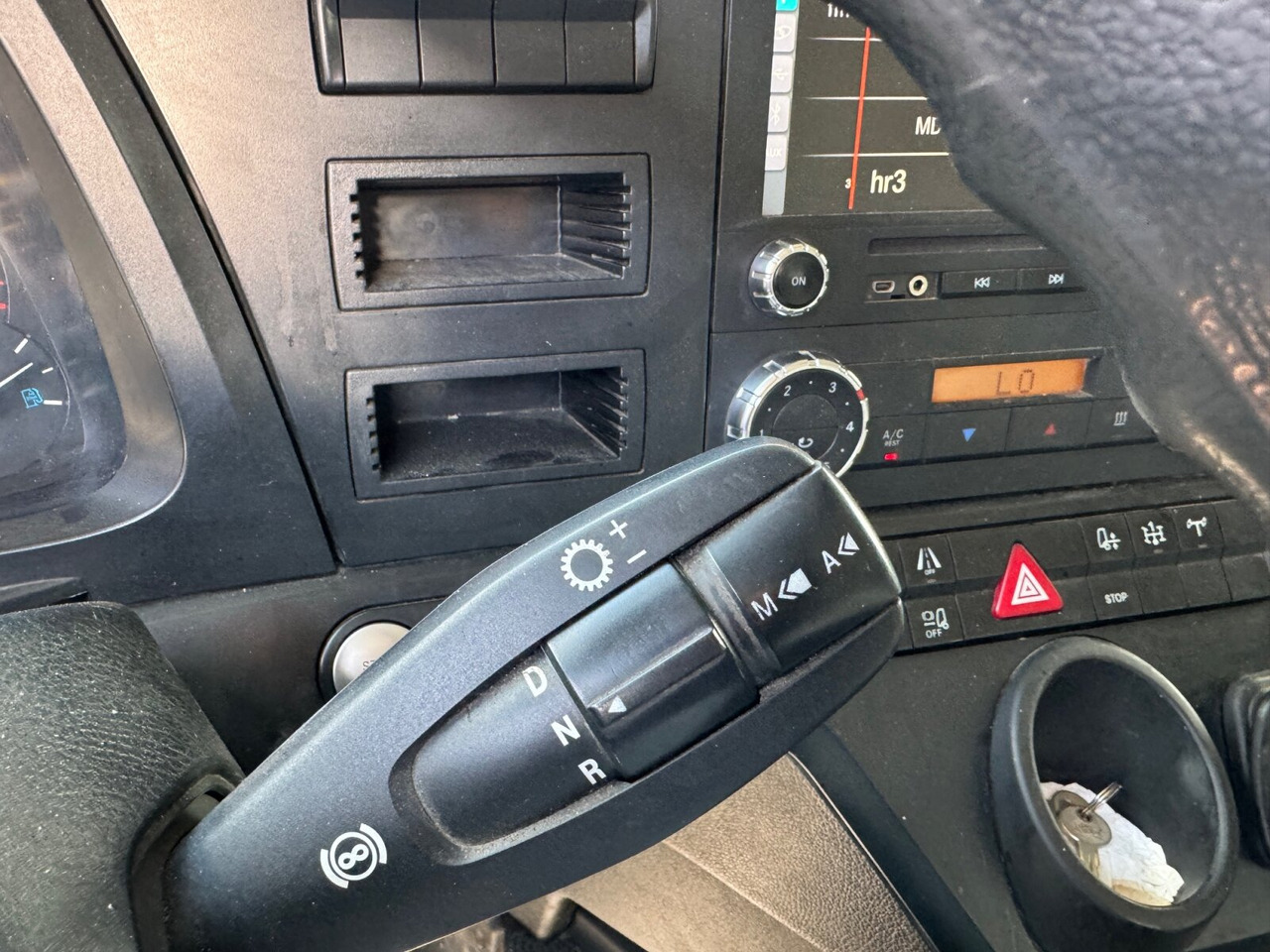Mercedes-Benz Arocs 1845 LS 4x4 HAD Arocs 1845 LS 4x4 HAD, Retarder, Navi, HydroDrive, Kipphydraulik - Tractor unit: picture 4 Mercedes-Benz Arocs 1845 LS 4x4 HAD Arocs 1845 LS 4x4 HAD, Retarder, Navi, HydroDrive, Kipphydraulik - Tractor unit: picture 4