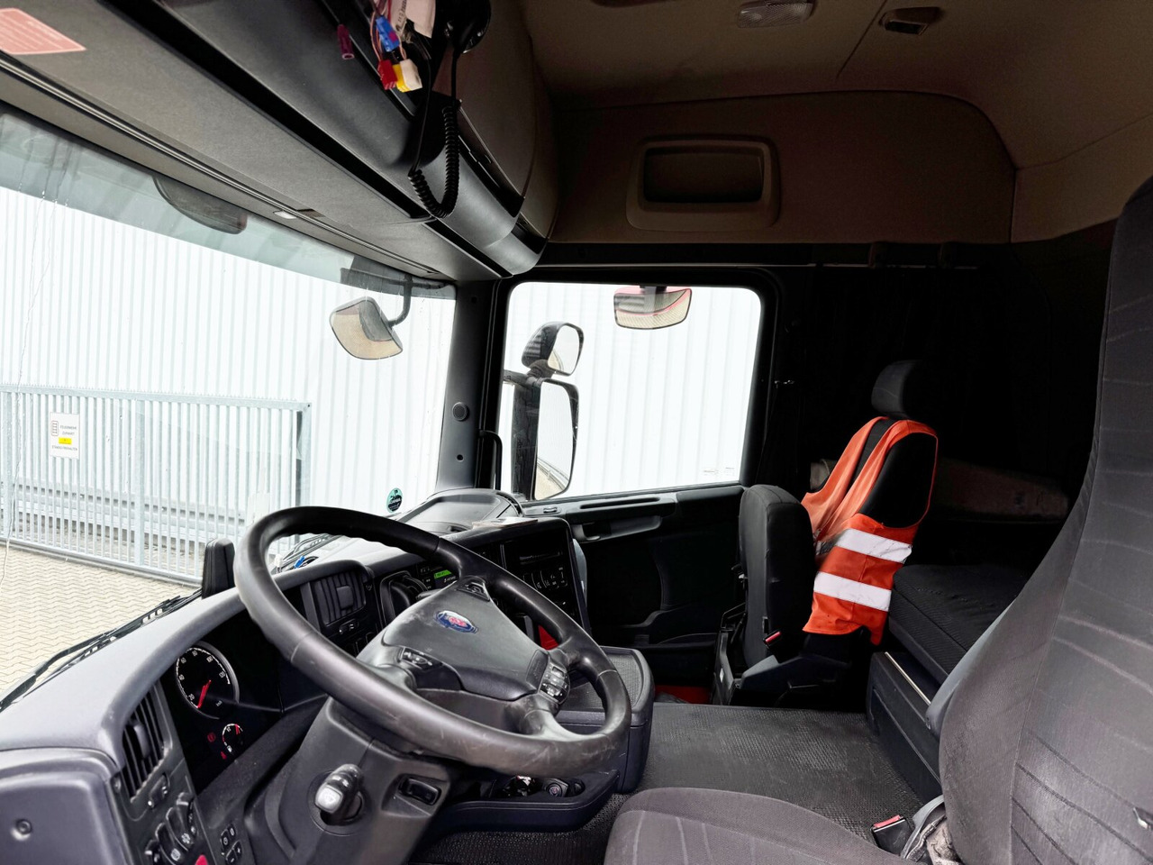 Scania G410 4x2 G410 4x2, Retarder - Tractor unit: picture 3 Scania G410 4x2 G410 4x2, Retarder - Tractor unit: picture 3