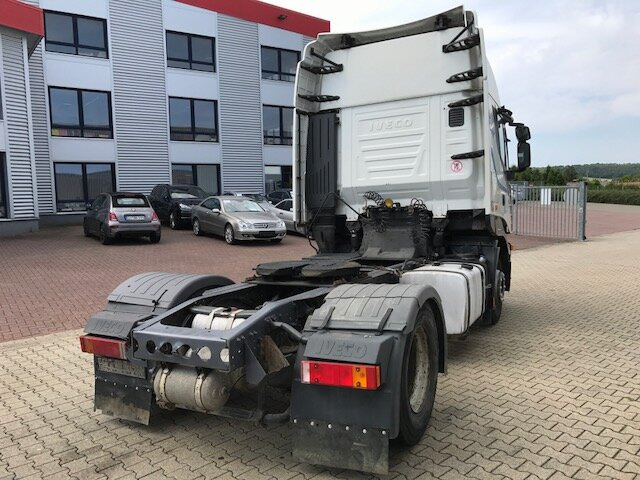 Tractor unit Stralis AS440S45 T/P 4x2 ONLY FOR SPAREPARTS!!! Stralis AS440S45 T/P 4x2 ActiveSpace: picture 9 Tractor unit Stralis AS440S45 T/P 4x2 ONLY FOR SPAREPARTS!!! Stralis AS440S45 T/P 4x2 ActiveSpace: picture 9