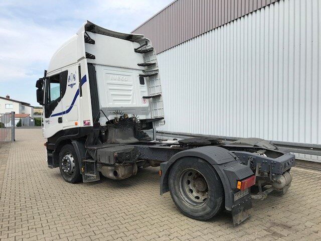 Tractor unit Stralis AS440S45 T/P 4x2 ONLY FOR SPAREPARTS!!! Stralis AS440S45 T/P 4x2 ActiveSpace: picture 11 Tractor unit Stralis AS440S45 T/P 4x2 ONLY FOR SPAREPARTS!!! Stralis AS440S45 T/P 4x2 ActiveSpace: picture 11