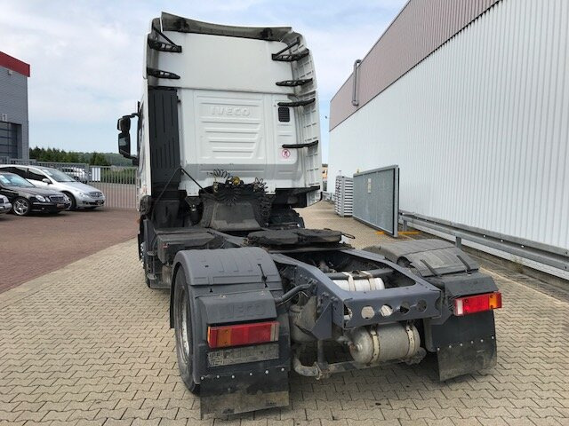 Tractor unit Stralis AS440S45 T/P 4x2 ONLY FOR SPAREPARTS!!! Stralis AS440S45 T/P 4x2 ActiveSpace: picture 10 Tractor unit Stralis AS440S45 T/P 4x2 ONLY FOR SPAREPARTS!!! Stralis AS440S45 T/P 4x2 ActiveSpace: picture 10